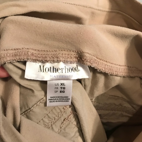 Motherhood Maternity khaki capris - Picture 5 of 5